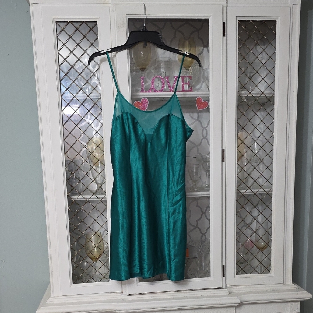 Val Mode Teal Nighty